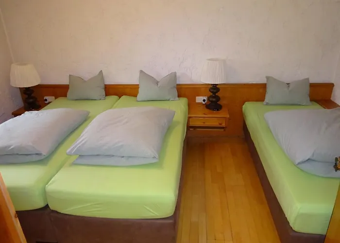 Kostolnik 公寓 厄茨